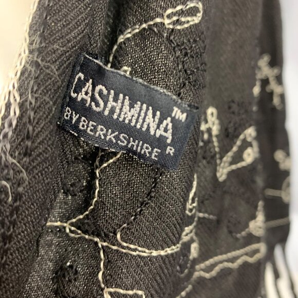 Black Floral Embroidered 100% Rayon Scarf Shawl w/ Fringe + Sequins By Cashmina - Picture 6 of 6